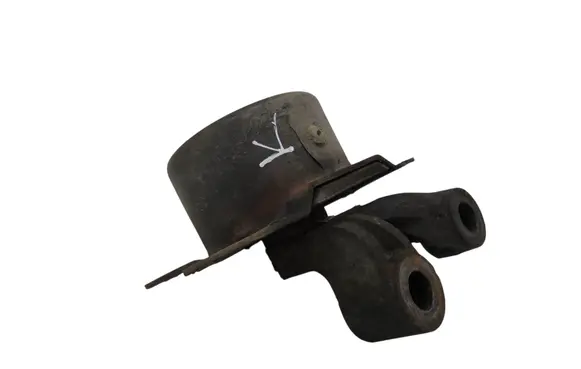 Opel Meriva A Engine mount bracket