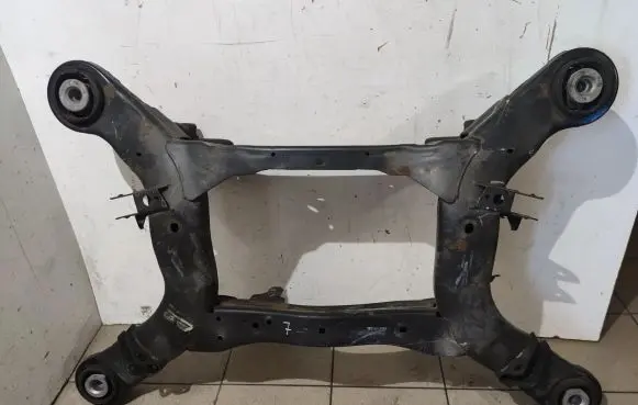 Mercedes-Benz GLE (W166 - C292) Rear subframe A1663503100 A1663505900