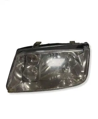 Volkswagen Bora Headlight/headlamp 205654B