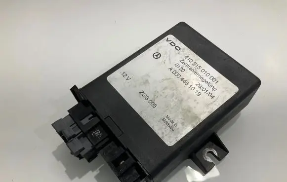 Mercedes-Benz Sprinter W901 W902 W903 W904 Door central lock control unit/module A0004461019 ZGS005 410215010001