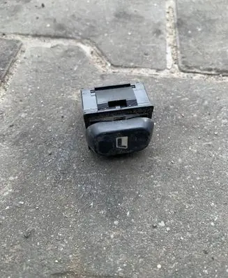 Peugeot Partner Quarter vent window switch 