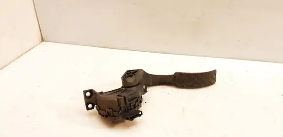 Audi A4 S4 B6 8E 8H Accelerator throttle pedal 8EI721523A 6PV00837501