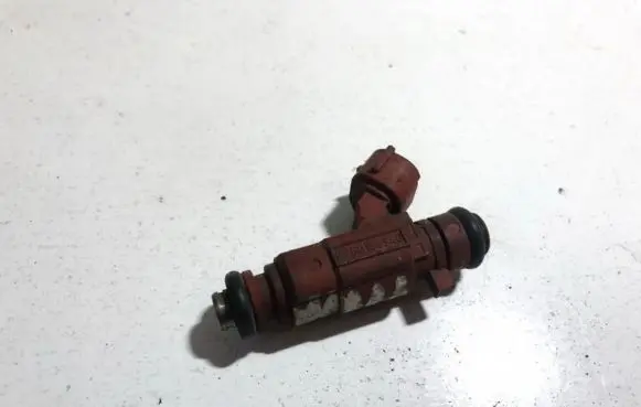Nissan Almera N16 Fuel injector 0280155940 06600-9f600