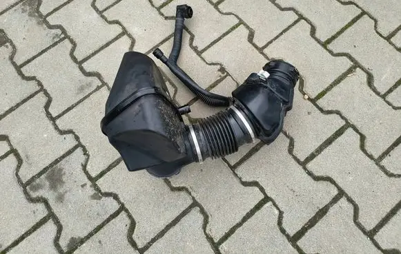 BMW 7 G70 Intake resonator 5A1BC59