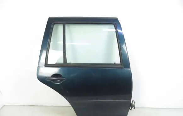 Volkswagen Golf IV Rear door LC6X