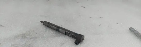 Fuel injector