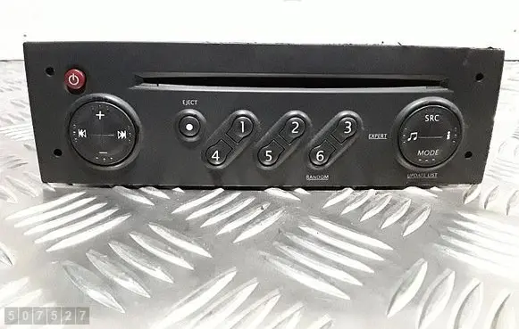 Renault Megane II Radio/CD/DVD/GPS head unit 8200483757