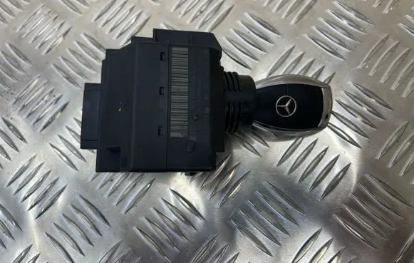 Mercedes-Benz E W212 Ignition lock 2115450608
