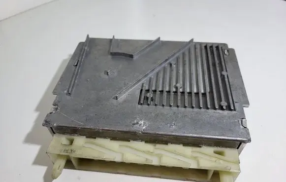 Volvo S80 Engine control unit/module P09480760 T03150365 1T0907A00