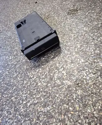 Audi A3 S3 8P Dashboard storage box/compartment 8P0941561E