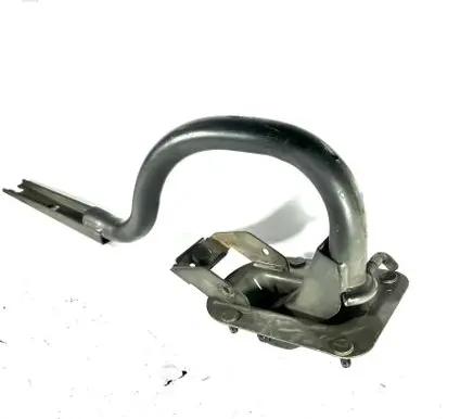 BMW 5 E60 E61 Tailgate/trunk/boot hinge 7034246