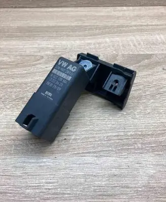Volkswagen Golf VI Other relay 038907281D 0522120504