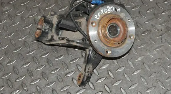 Peugeot 2008 II Front wheel hub 