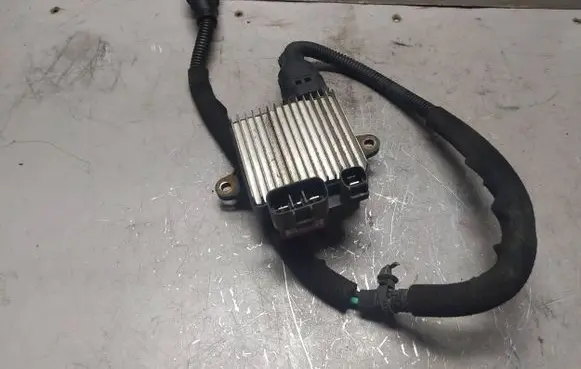 Hyundai Sonata Heater blower fan relay 253853K400 CE30055A