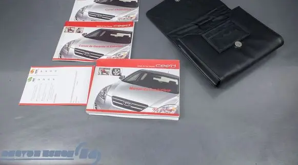 KIA Ceed Owners service history hand book A1HOFE6NA