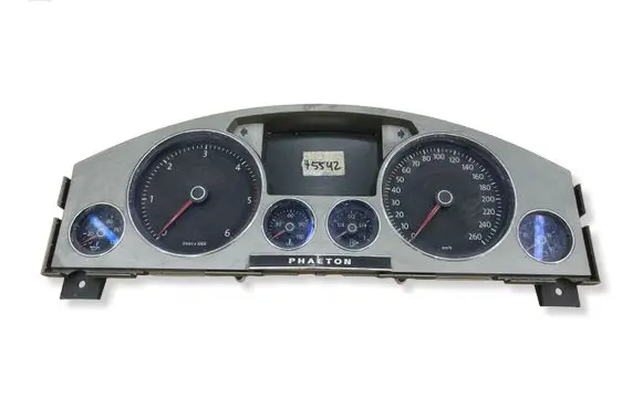 Volkswagen Phaeton Speedometer (instrument cluster) 3D0920885T