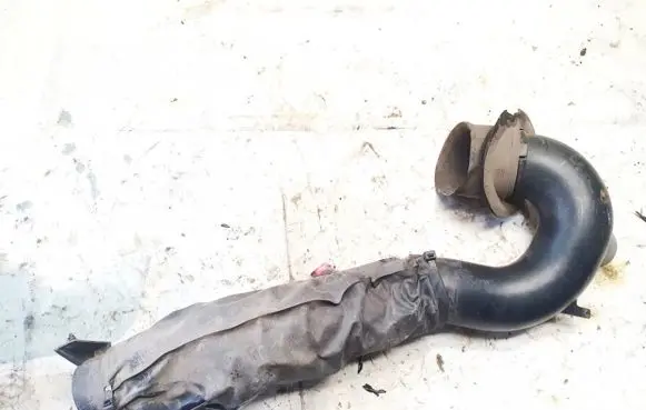 Chevrolet Captiva Air intake hose/pipe