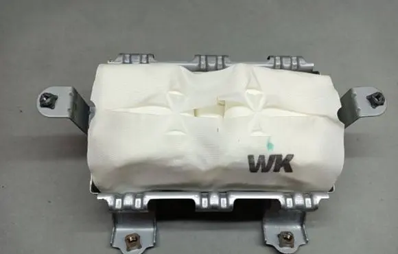 Audi A1 Passenger airbag 7392068L01 890388Z190 001890368L