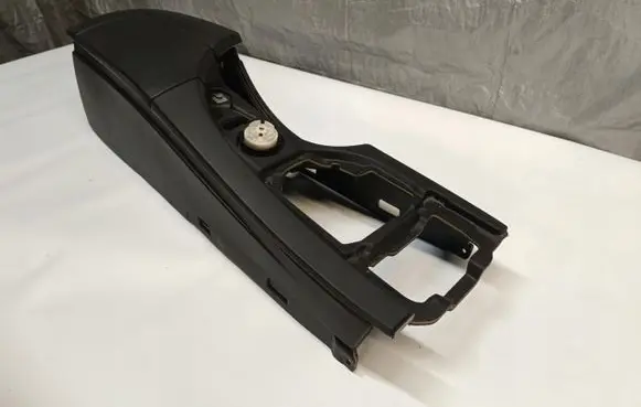 BMW 5 E60 E61 Center console 7034086