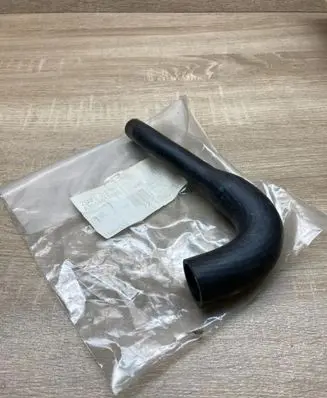 Mercedes-Benz Sprinter W901 W902 W903 W904 Engine coolant pipe/hose A9015012582