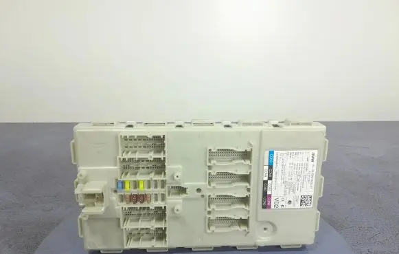 BMW 5 G30 G31 Fuse box set 6991420