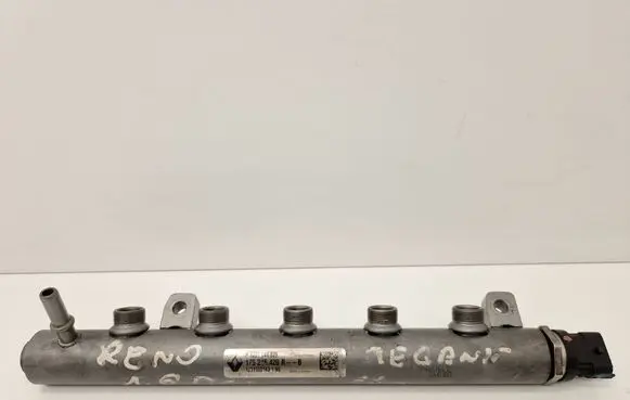 Renault Megane III Fuel main line pipe 8201044829 175216420R 1211100143