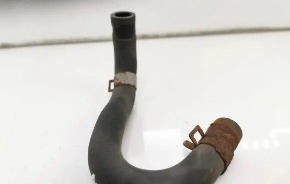 KIA Soul Engine coolant pipe/hose 25414e4100