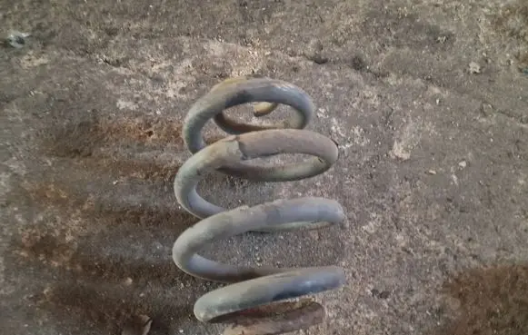 Volkswagen Multivan T5 Rear coil spring