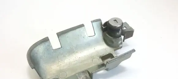 Volvo S40, V40 Front door lock (next to the handle) 