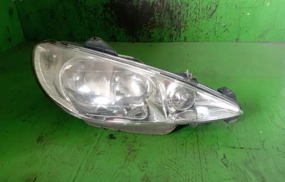 Peugeot 206 Headlight/headlamp