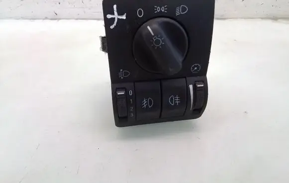 Opel Zafira A Light switch 09133249