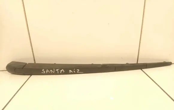 Hyundai Santa Fe Rear wiper blade arm 077514
