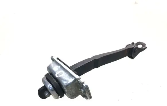 Chevrolet Captiva Rear door check strap stopper