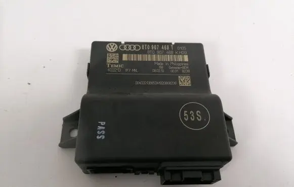 Audi A4 S4 B8 8K Gateway control module 8T0907468T