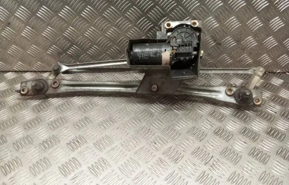 Ford Sierra Front wiper linkage and motor 0390241322
