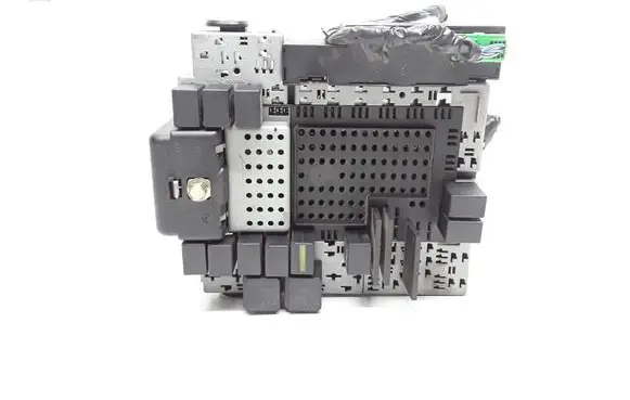 Volvo V70 Fuse module 8676284 8645716