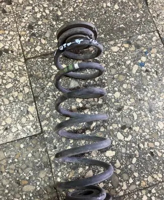 Volkswagen Touran I Rear coil spring