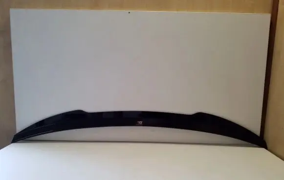 Tailgate/trunk spoiler