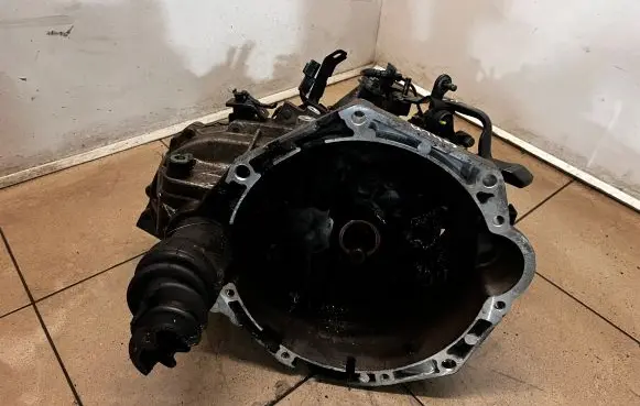 Hyundai i10 Manual 5 speed gearbox F107CW 404760