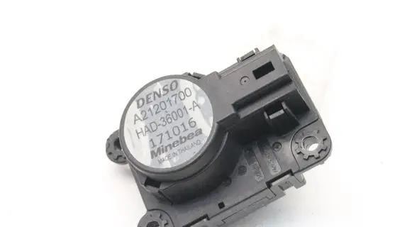 Renault Captur Air flap motor/actuator A21201700