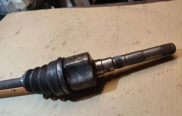 Chrysler Voyager Front driveshaft