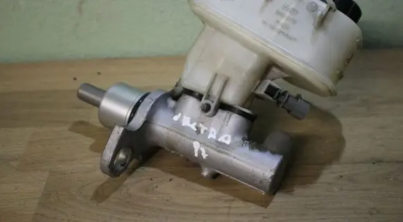 Opel Vectra C Master brake cylinder