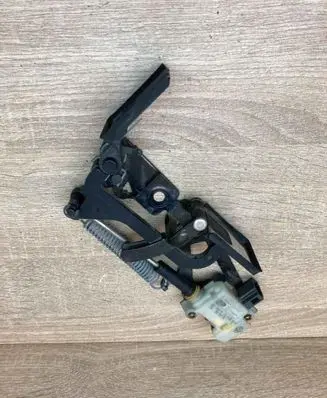 Volkswagen Phaeton Tailgate window lock/catch/latch 3D0959781