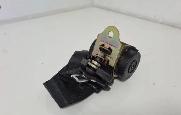 Mini One - Cooper Cabrio R52 Rear seatbelt 7055962