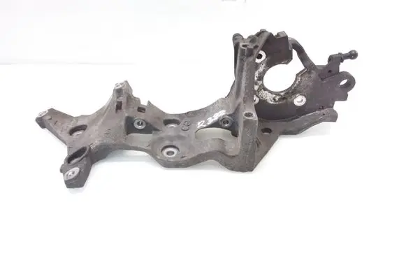 Skoda Octavia Mk3 (5E) Generator/alternator bracket 04L903143B