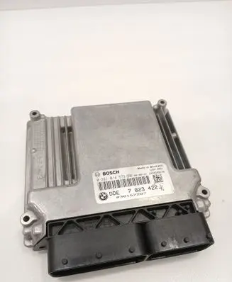 BMW 3 E90 E91 Engine control unit/module 7823422 0281014573 030157287