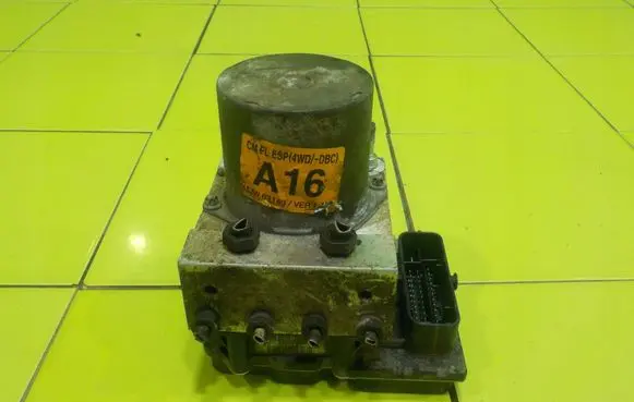 Hyundai Santa Fe ABS Pump 0265230762