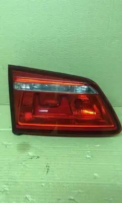 Volkswagen Golf Sportsvan Tailgate rear/tail lights 510945093F
