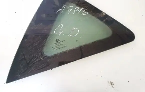 KIA Ceed Rear side window