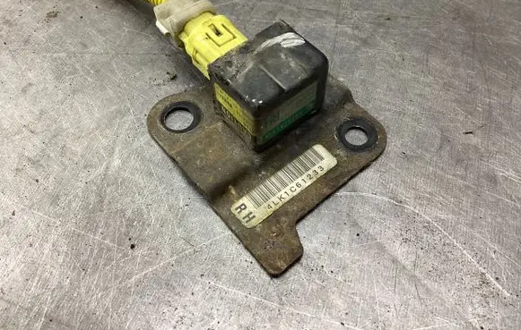 Subaru Outback Airbag deployment crash/impact sensor 1876003470 98231AE000